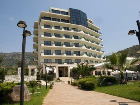 hotel rapos himare view
