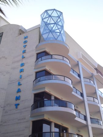 hotel brilant saranda front view