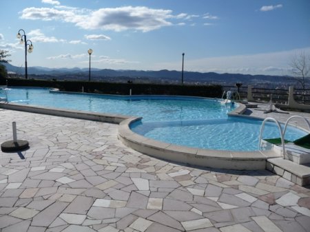 hotel chateau linza tirana pool